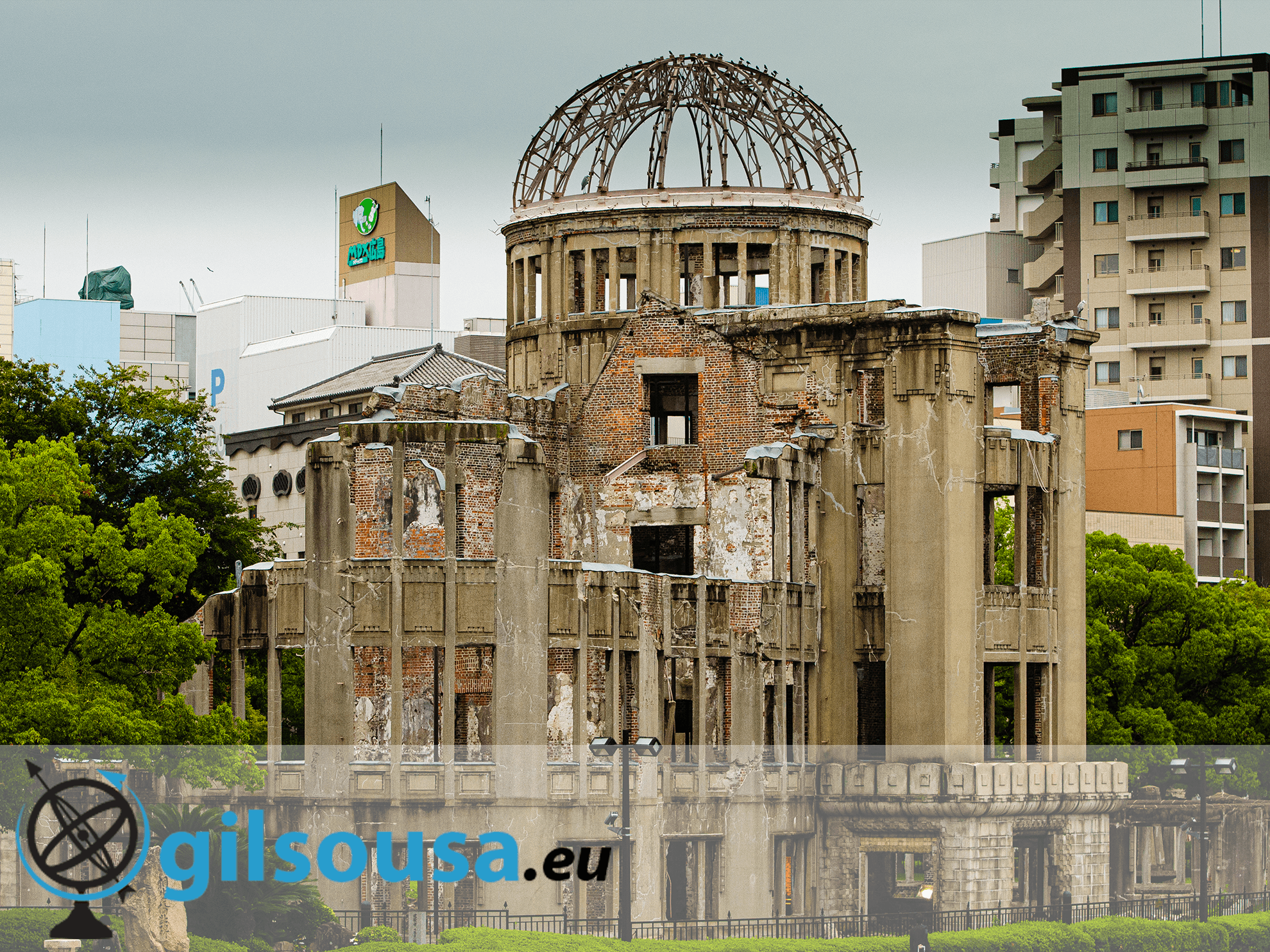 Visiting The Hiroshima Peace Memorial Museum Look Left